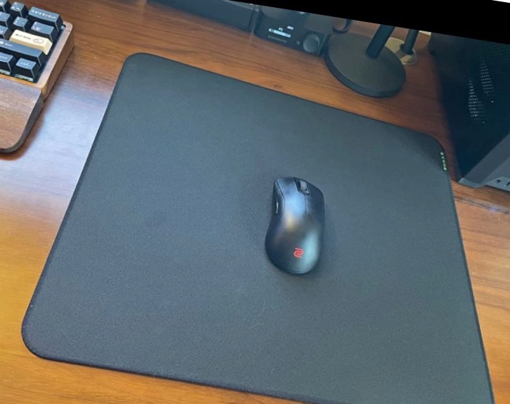 strider mouse pad